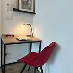 X28