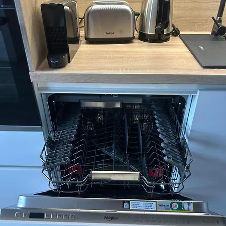 アパート X28 *