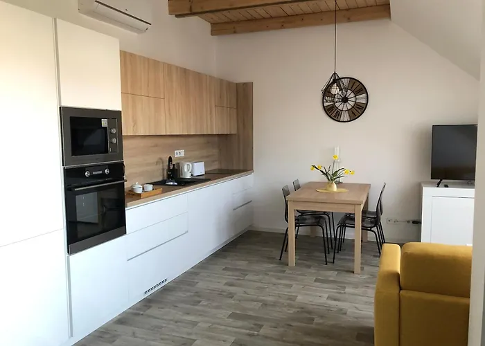 X28 Mikulov